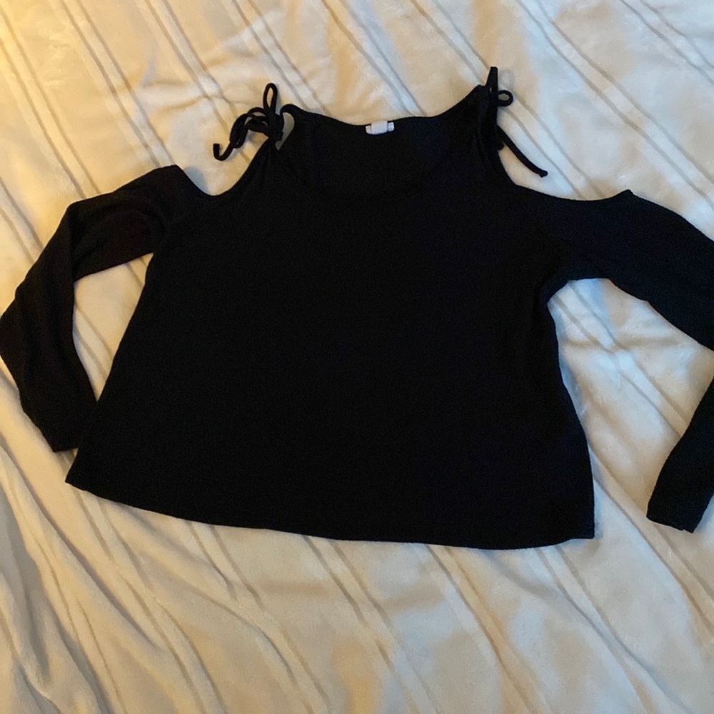 Black cutout long sleeved top